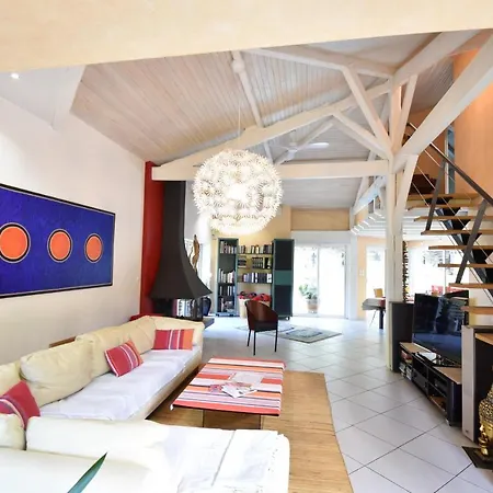 Thais - Hossegor Tres Agreable Avec Piscine Situee Dans Un Quartier Residentiel *