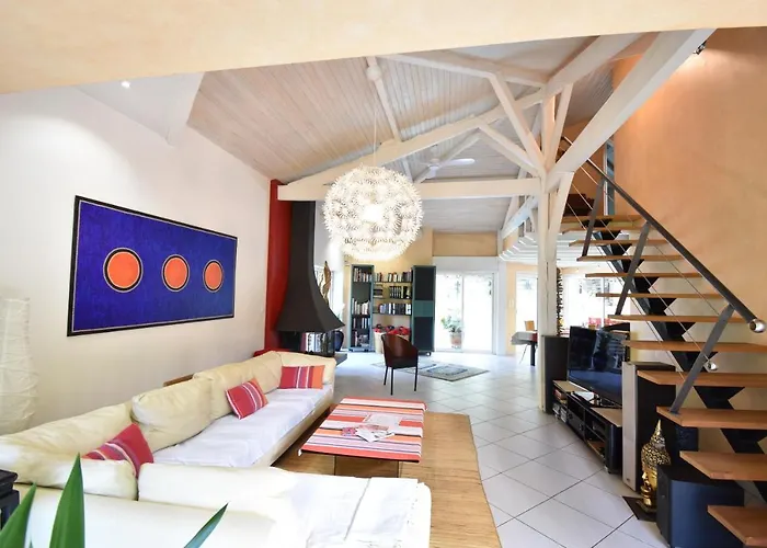 Thais - Hossegor Tres Agreable Avec Piscine Situee Dans Un Quartier Residentiel *