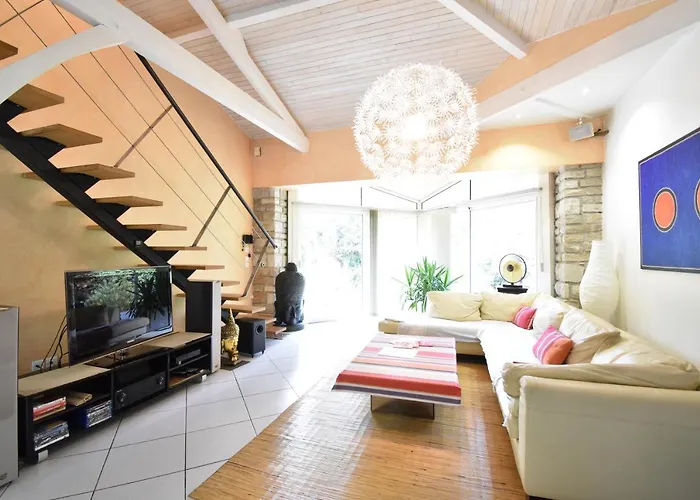 Thais - Hossegor Tres Agreable Avec Piscine Situee Dans Un Quartier Residentiel *