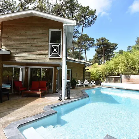 Thais - Hossegor Tres Agreable Avec Piscine Situee Dans Un Quartier Residentiel *