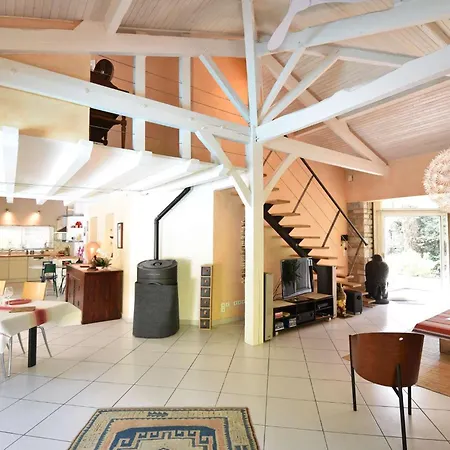 Villa Thais - Hossegor Tres Agreable Avec Piscine Situee Dans Un Quartier Residentiel